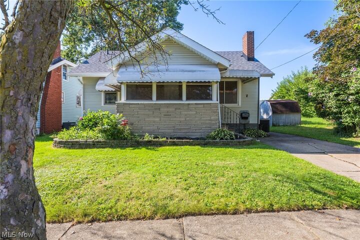 Property Photo: 1010 Georgia Avenue OH 44306
