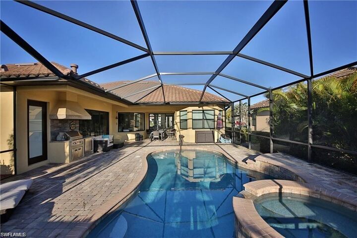 Property Photo: 9461 Italia Way FL 34113