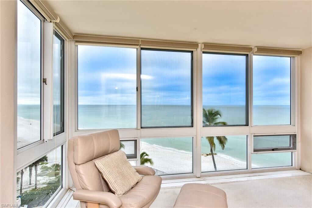 Property Photo: 2121 Gulfshore Blvd N 503 FL 34102