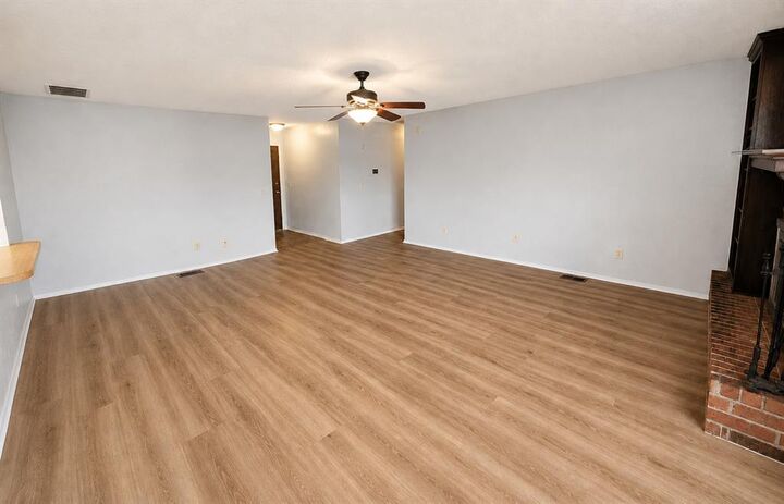 Property Photo:  10444 Fairfax Lane  OK 73099 