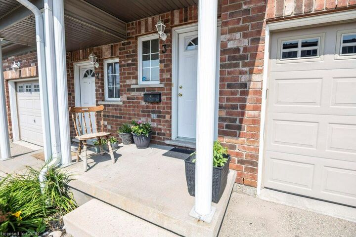 Property Photo:  975 Strasburg Road 3  ON N2E 0A8 
