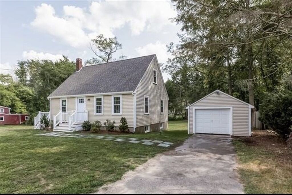 Property Photo:  177 Pond St  MA 02343 