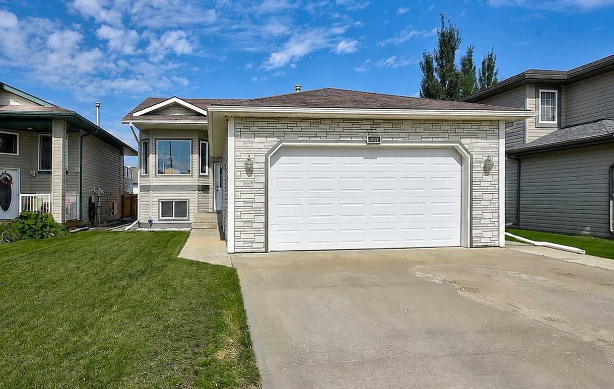 Property Photo:  10720 124B Avenue  AB T8V 8K8 