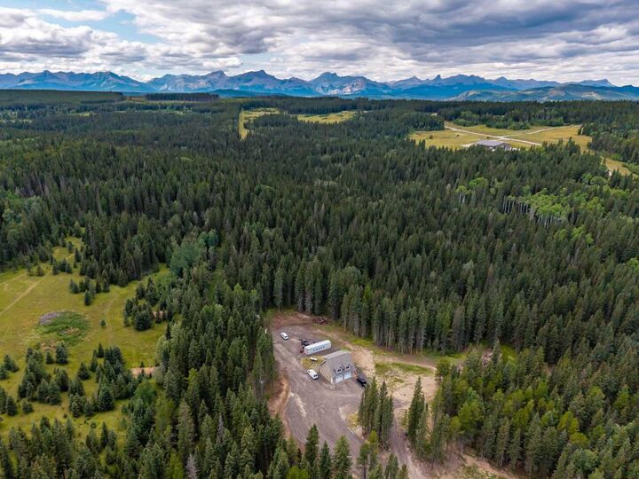 Property Photo: 264033 Range Road 71 AB T0L 1N0
