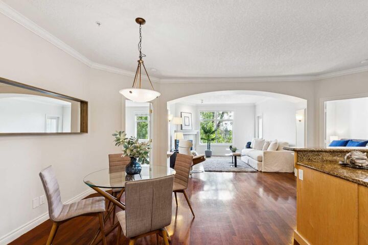 Photo de la propriété:  59 22 Avenue SW 306  AB T2S 3C7 