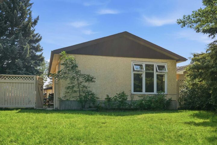 Property Photo:  3432 31A Avenue SE  AB T2B 0J1 