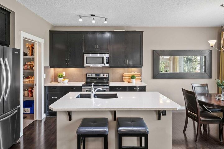 Property Photo: 4728 Elgin Avenue SE AB T2Z 0S3