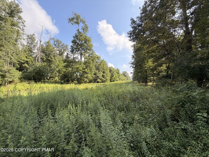 Property Photo:  Upper Lakeview Dr Drive  PA 18302 