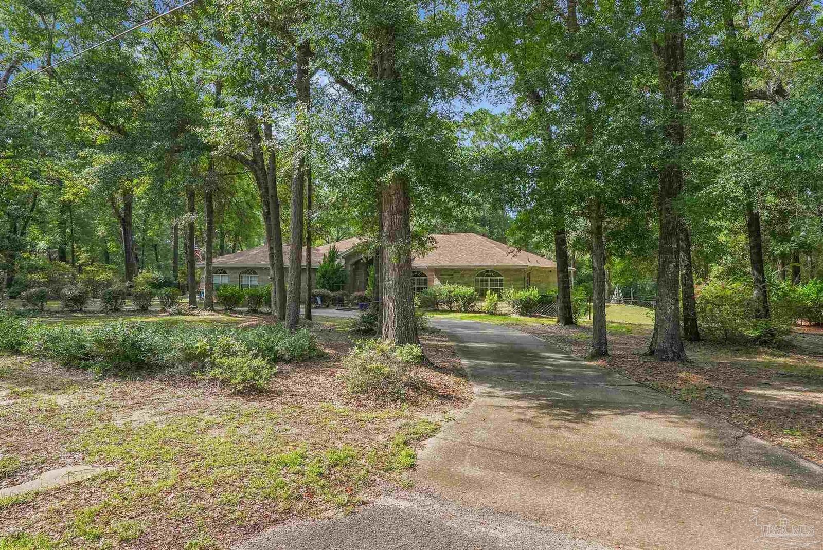 Property Photo:  6932 Summit Pl  FL 32570 