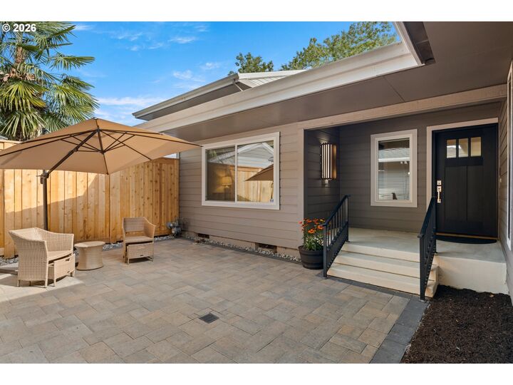 Property Photo:  9998 SW French Prairie Rd  OR 97070 