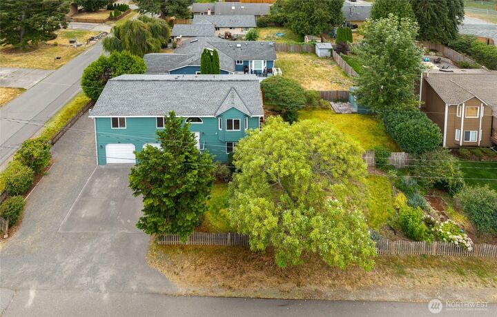 Property Photo: 21675 SE 267th Street WA 98038