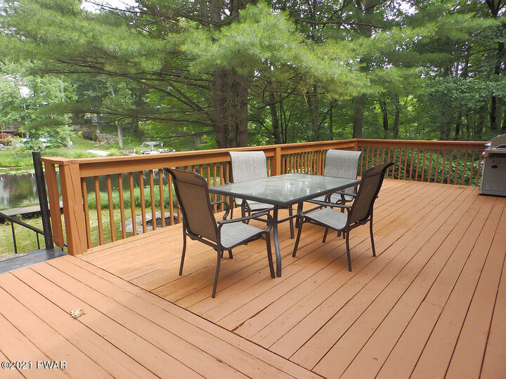 Property Photo: 105 Yale Place PA 18337