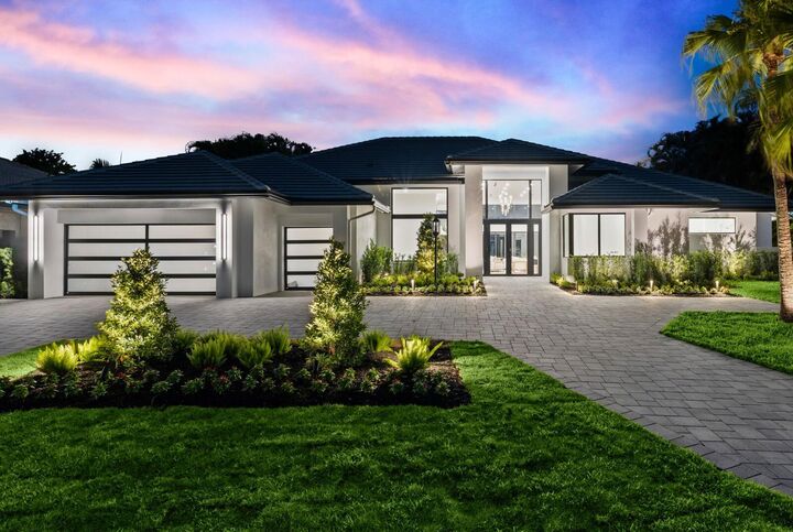 Property Photo: 17934 Milburn Way FL 33498