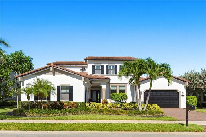 Property Photo: 9045 Vista Way FL 33076