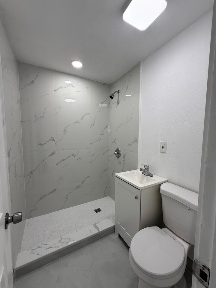 Property Photo: 4400 SW 36th Street FL 33023