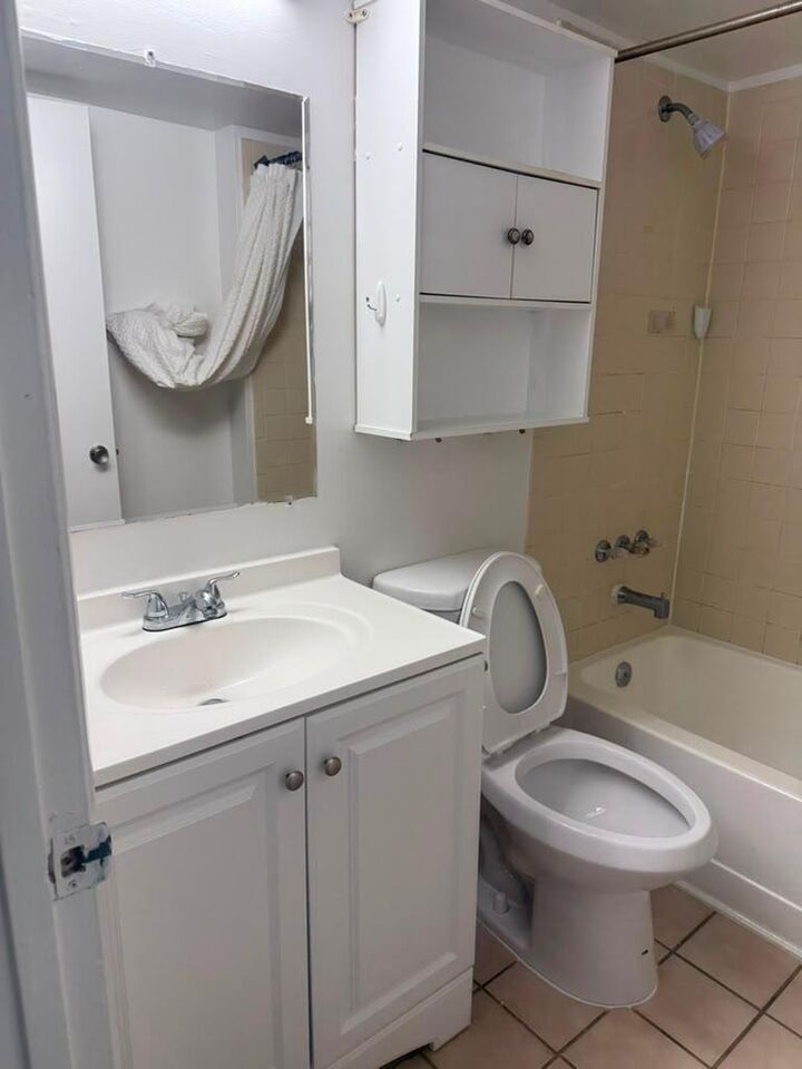Property Photo: 300 Palm Circle W 204 FL 33025