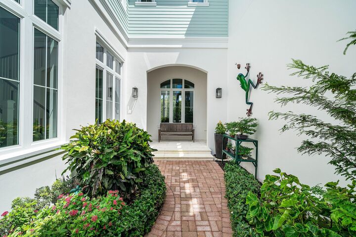 Property Photo:  5 Adams Road  FL 33435 