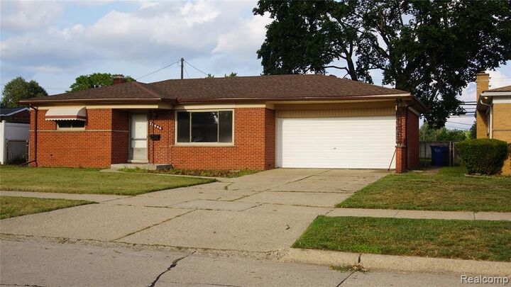 Property Photo: 28644 Grobbel Avenue MI 48092