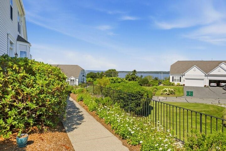 Property Photo:  264 Rolling Hill Road 264  RI 02871 