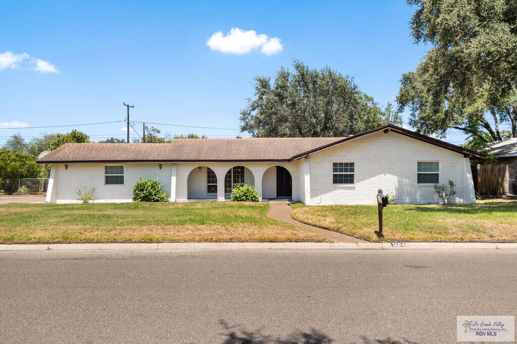 Property Photo: 1204 W 14th St. TX 78596