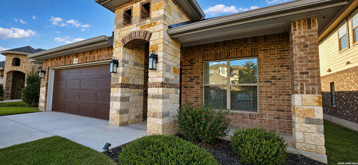 Property Photo: 6923 Comanche View TX 78233