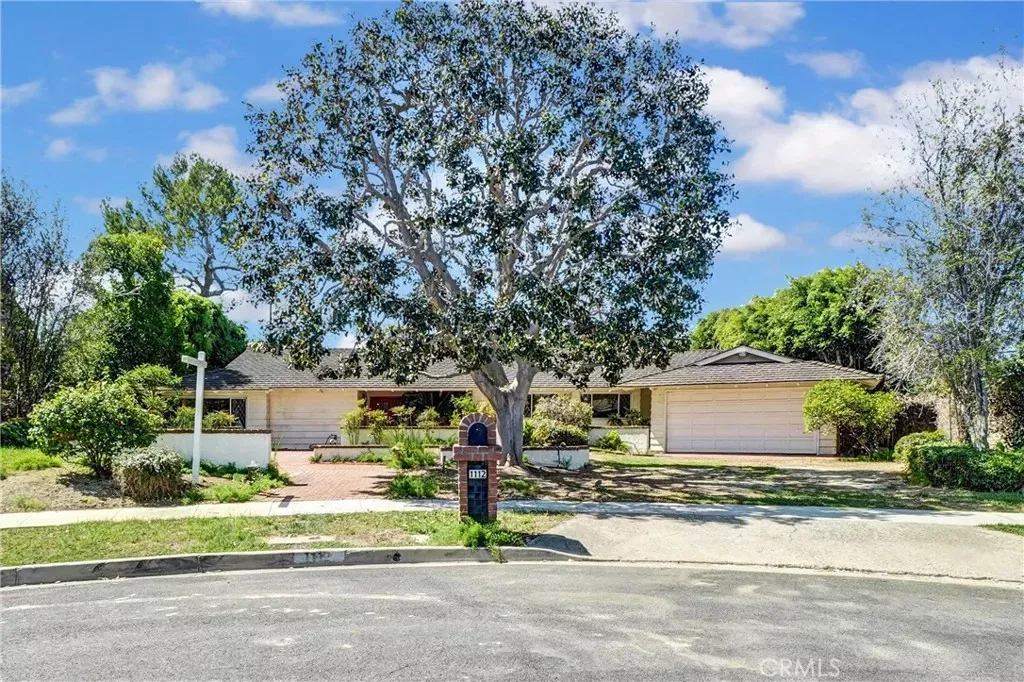 Property Photo:  1112 Charwood Lane  CA 92705 