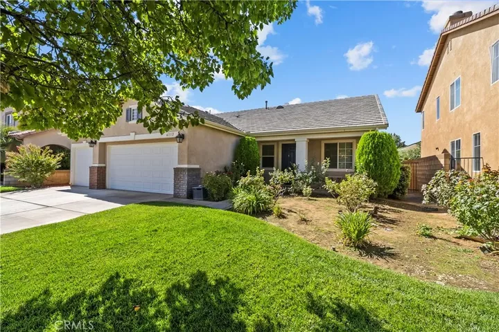 Property Photo: 6132 W Avenue K6 CA 93536