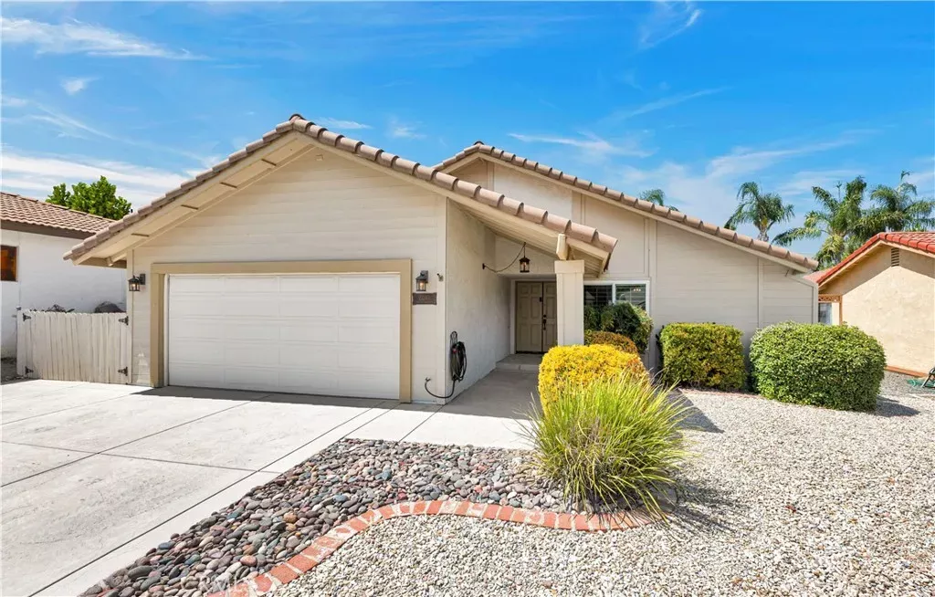 Property Photo:  23240 Continental Drive  CA 92587 