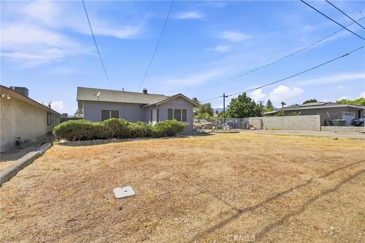 Property Photo:  9606 Palmetto  CA 92335 