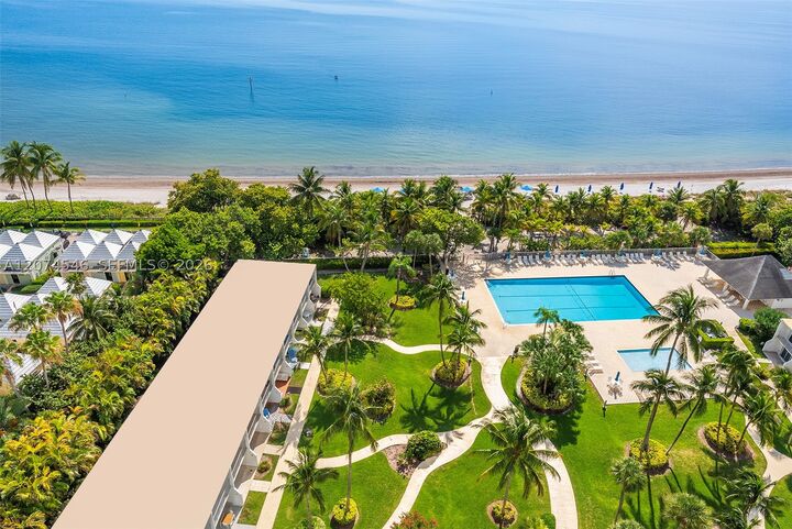 Property Photo:  881 Ocean Dr 16F  FL 33149 