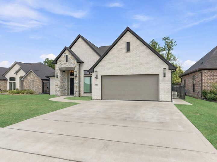 Property Photo: 533 Harbor Lane TX 77651