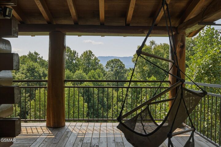 Property Photo: 261 Canyon Hills Road TN 37865
