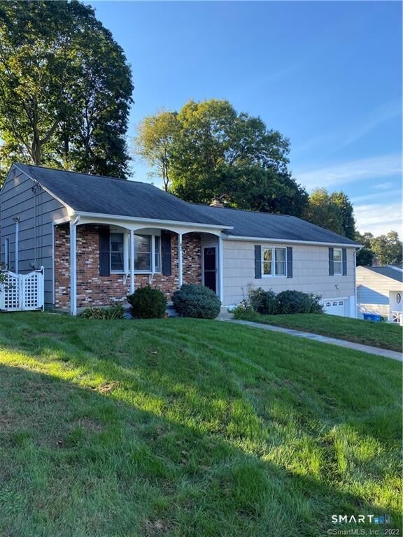 Property Photo:  43 Glenview Avenue  CT 06708 