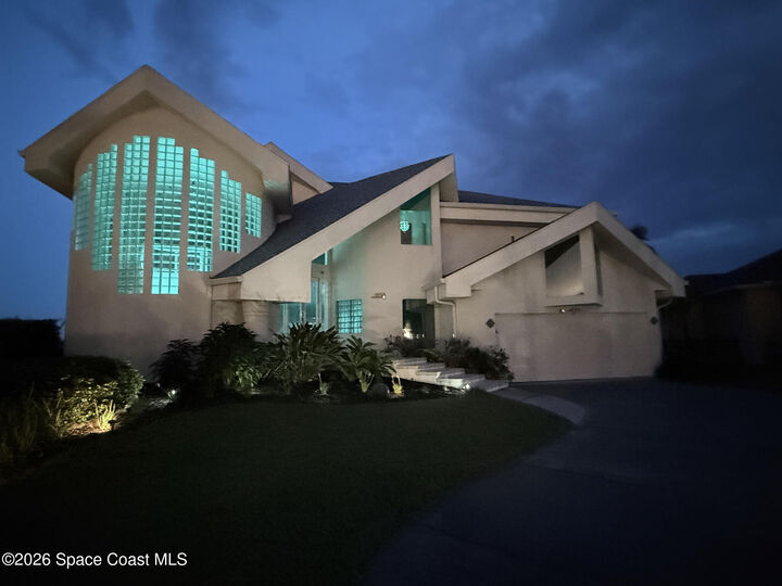 Property Photo:  1923 Sykes Creek Drive  FL 32953 