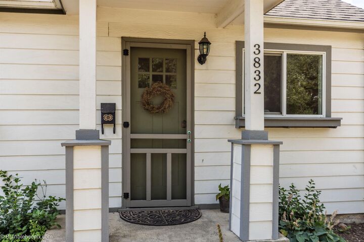 Property Photo:  3832 E Bridgeport Ave  WA 99217 