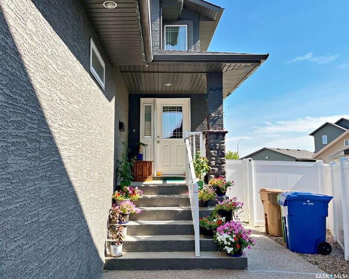 Property Photo: 5280 Aerial Crescent SK S4W 0C8