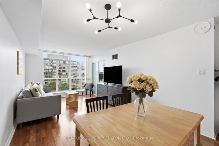 Property Photo:  309 Major Mackenzie Avenue 611  ON L4V 9Y5 