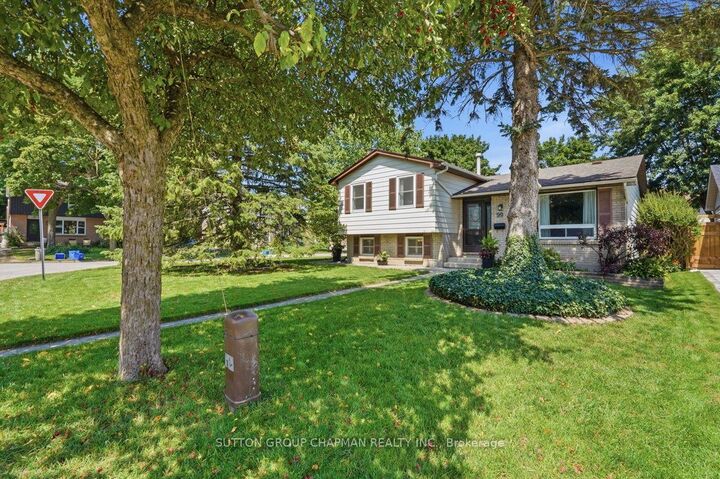 Property Photo:  99 Inverary Crescent  ON N6G 3L7 