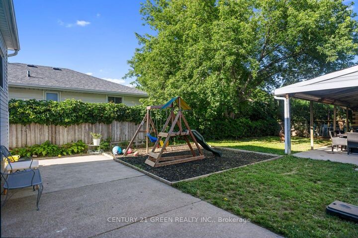Photo de la propriété:  506 Niagara St Street  ON L2M 3P5 