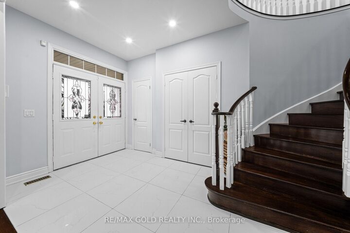 58 Brunetta Way — photo 1