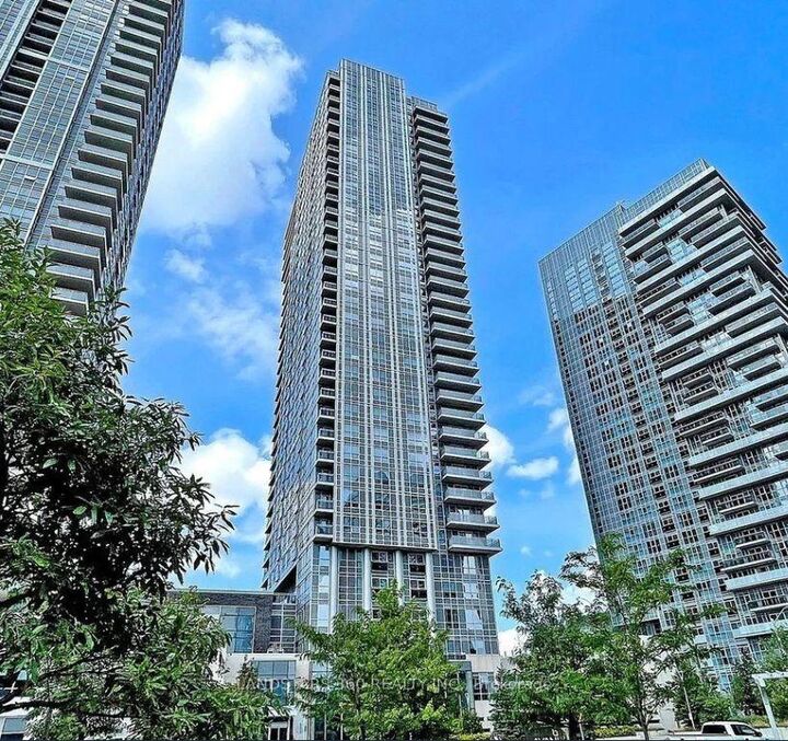 255 Village Green Square 2206 — photo 1