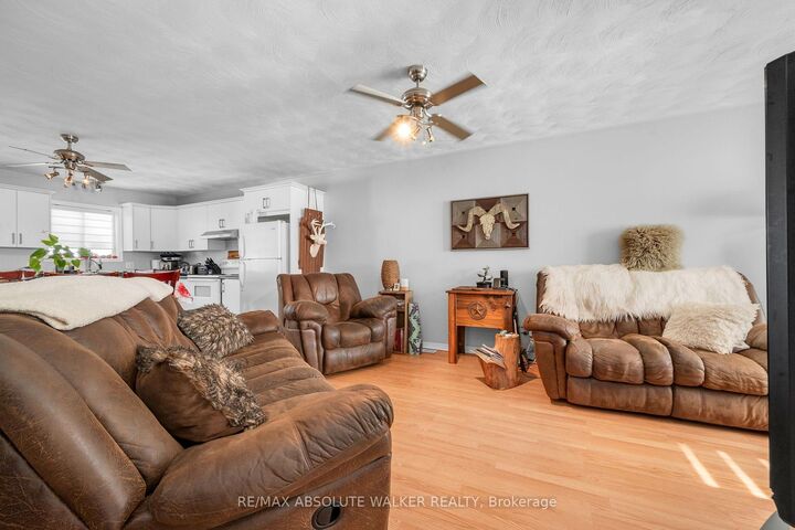 Property Photo:  535B Devista Boulevard  ON K0B 1A0 