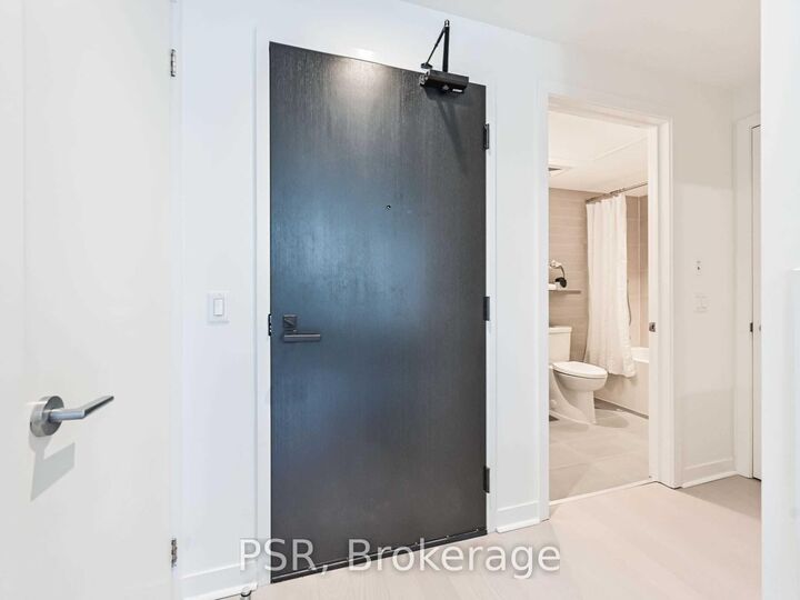 Property Photo: 501 Adelaide Street W 1205 ON M5V 1T4