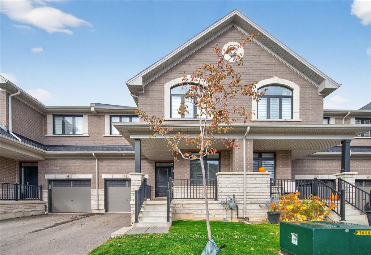 Property Photo:  43 Kenesky Drive  ON L8B 1Y2 