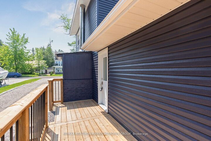 Property Photo: 1118 Stoney Point Road ON L0L 1W0