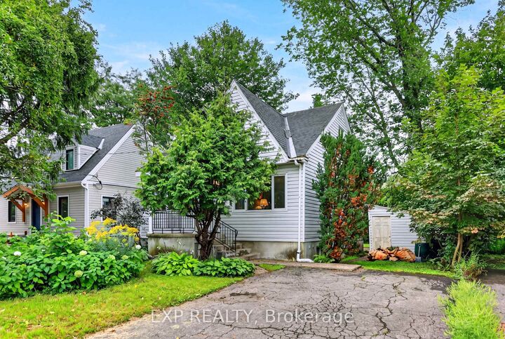 Property Photo:  1220 Collins Avenue  ON K1V 6E1 
