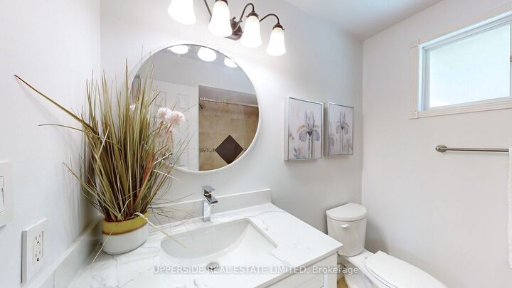 Property Photo:  1055 Easthill Court  ON L3Y 5V4 