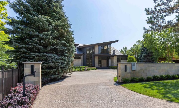 Property Photo: 1540 Watersedge Road ON L5J 1A4
