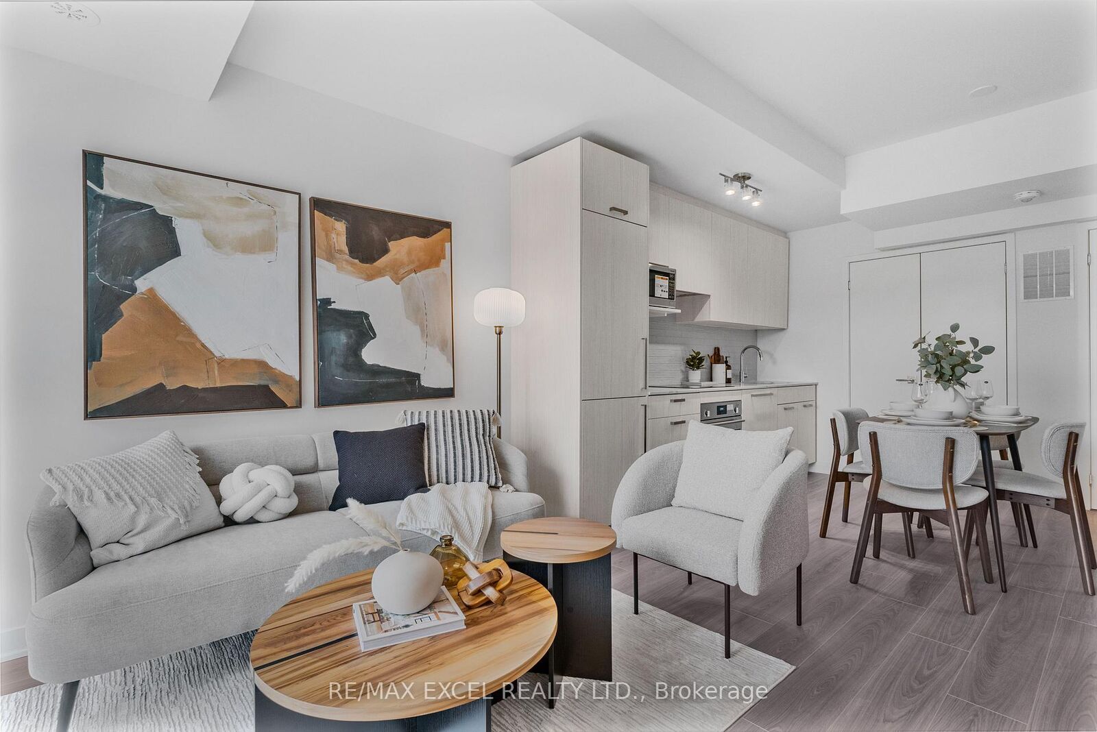 Property Photo:  75 Curlew Drive 2  ON M3A 0A9 