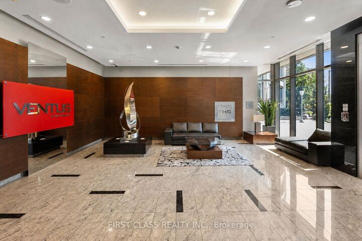 Property Photo: 181 Village Green Square 1719 ON M1S 0K6